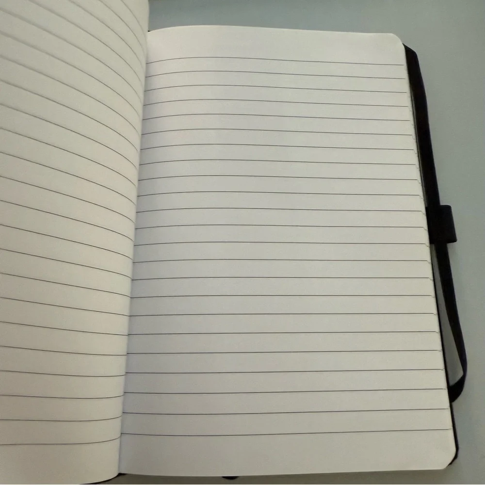 NWOT⛱️Crunchyroll - Black Logo Lined Notebook - OS